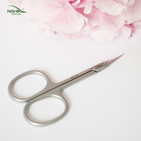 KD.718 Tijera profesional Para Cutícula NGHIA (Para Zurdos) KD.718 Tijera profesional Para Cutícula NGHIA (Para Zurdos)